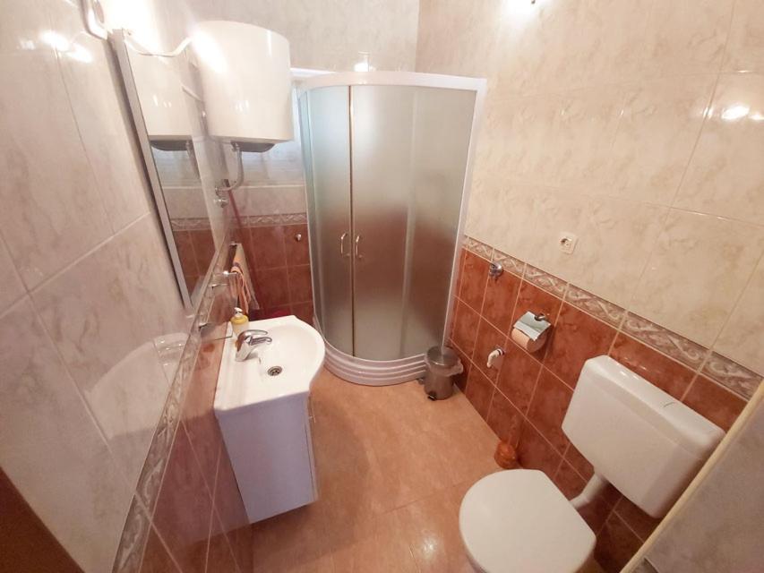 Apartments Carmen Vinisce Luaran gambar